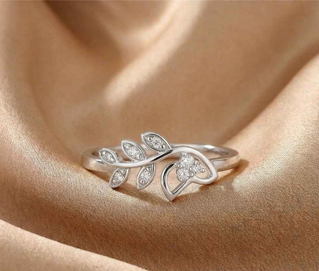 Leaf Vein Ring – anti-tarnish silver ring by Nesiy (view 3)