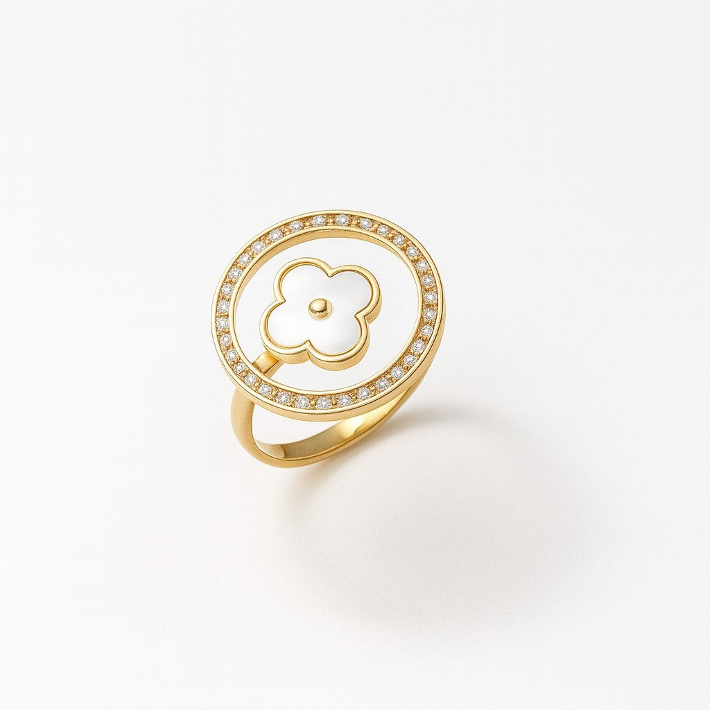 Clover in Circular Party Ring – anti-tarnish gold ring by Nesiy