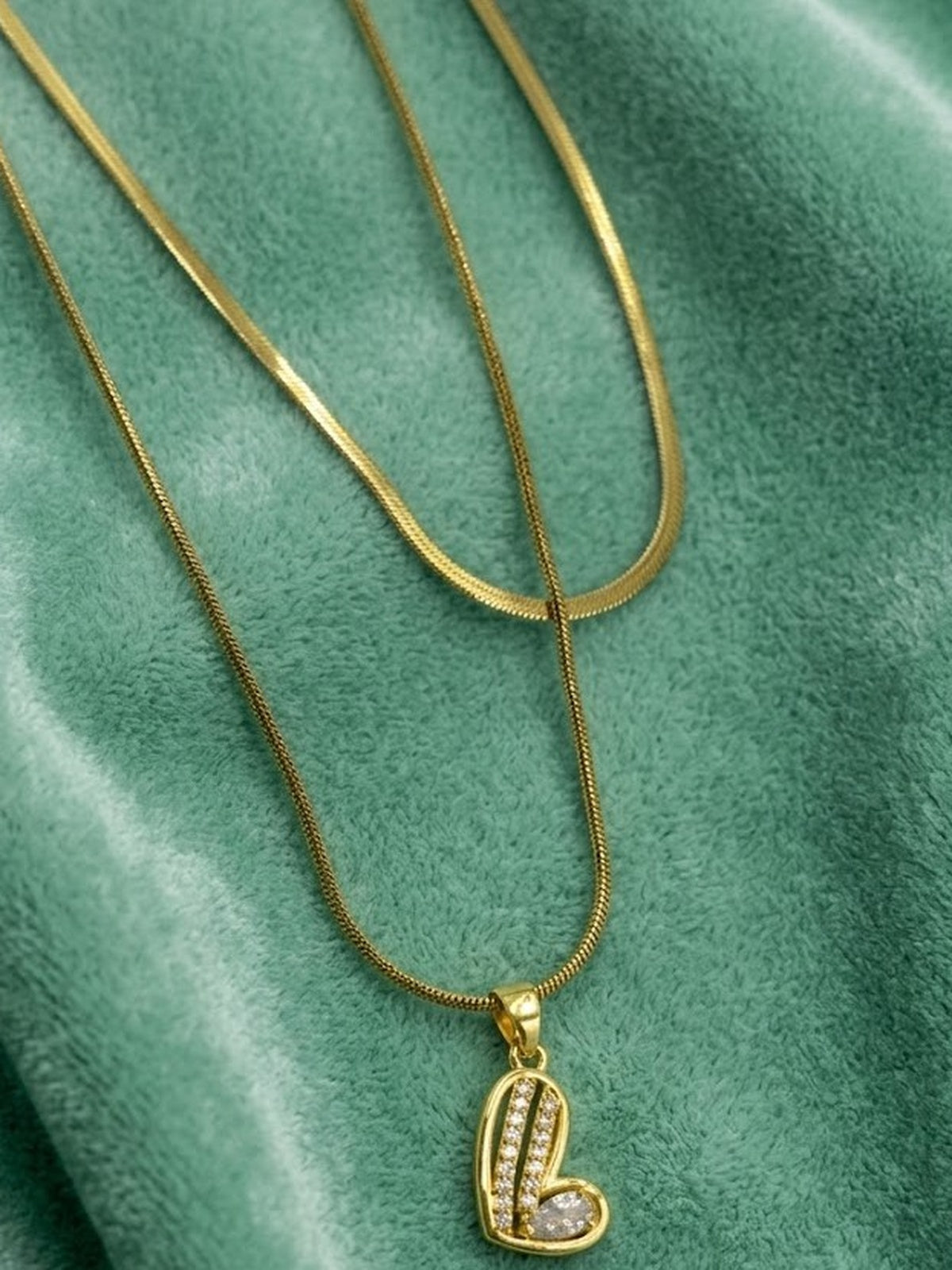 Golden glow heart necklace