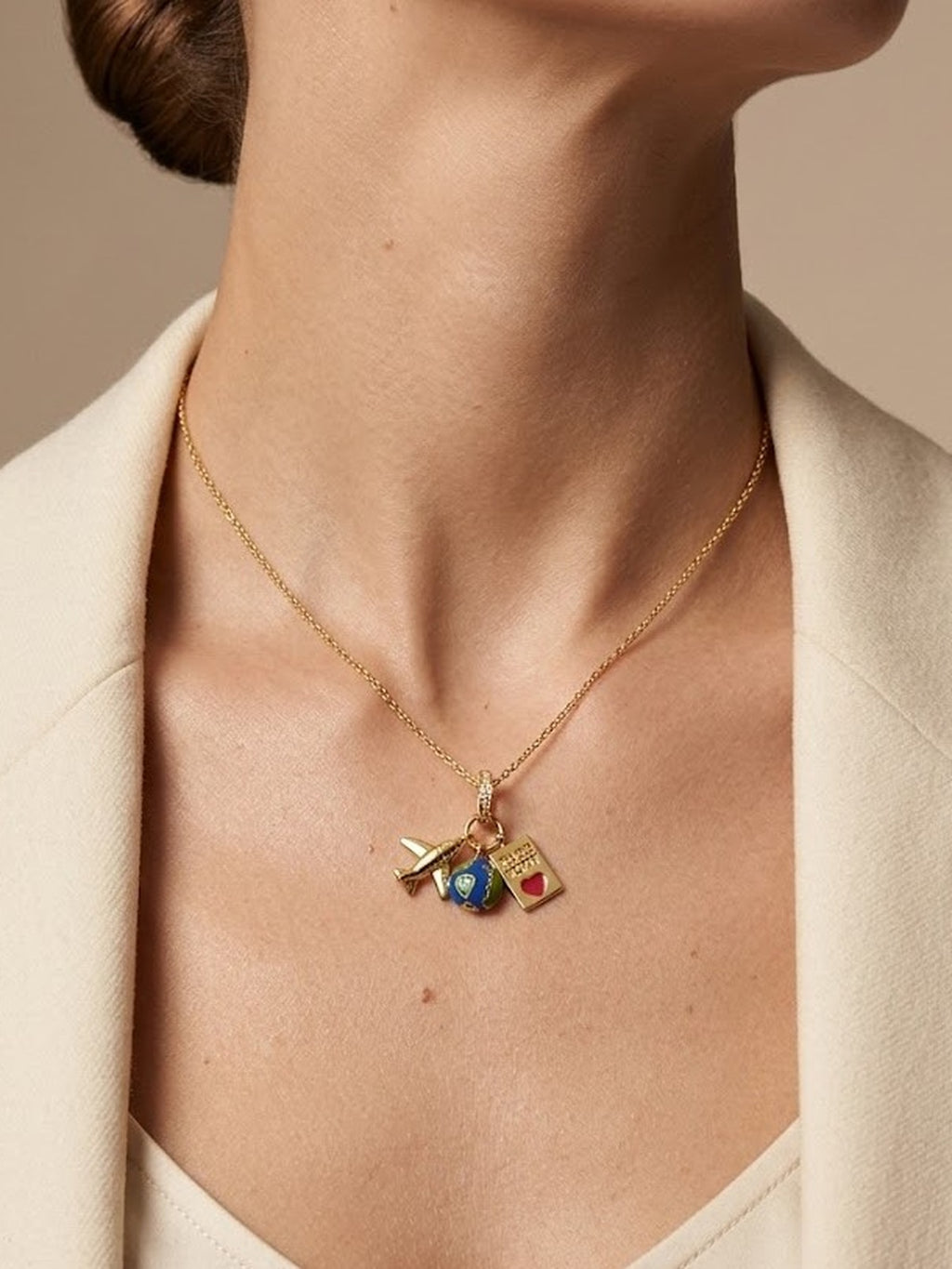 World traveller charms necklace