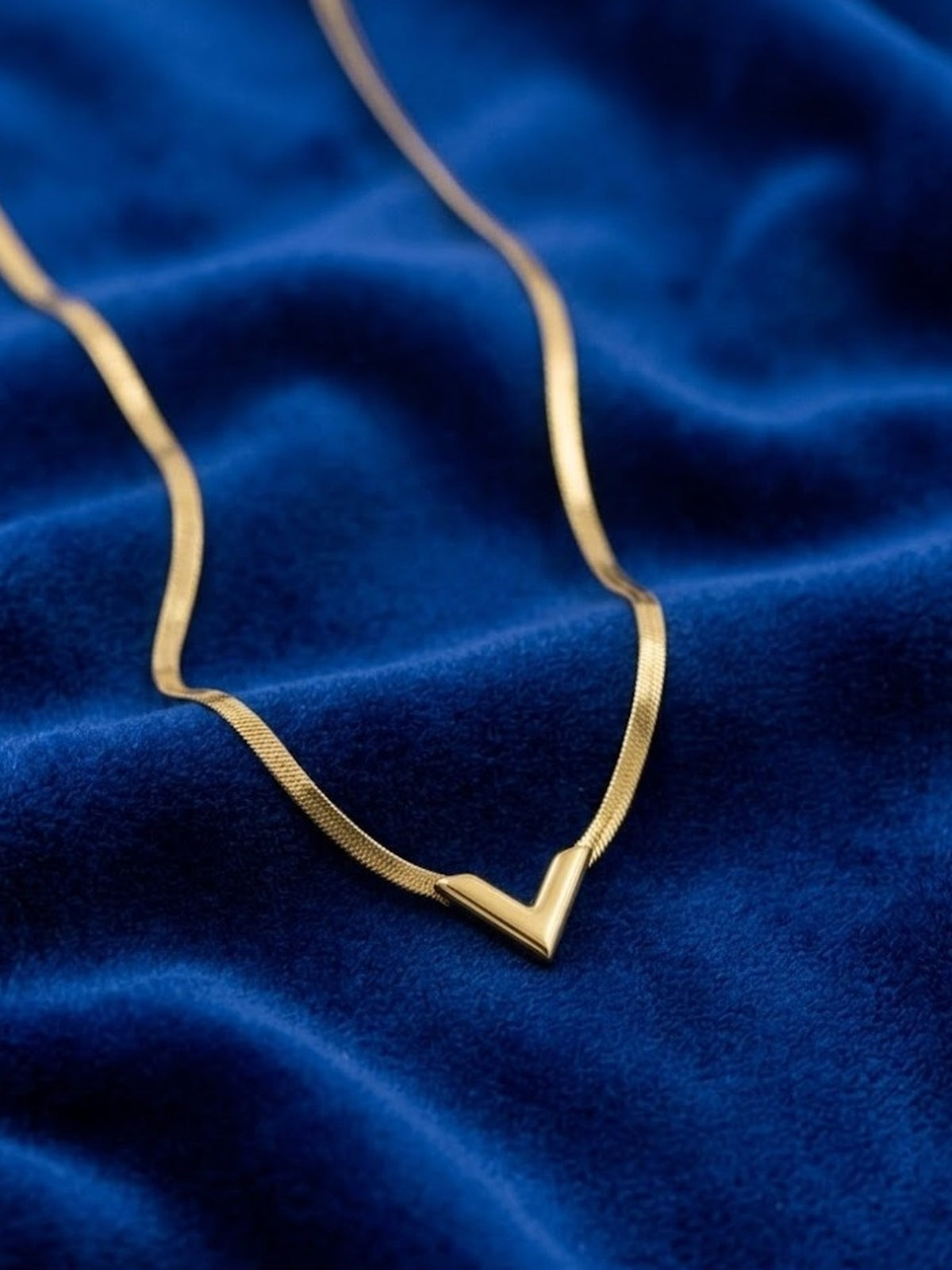 Classic V Curve Chain
