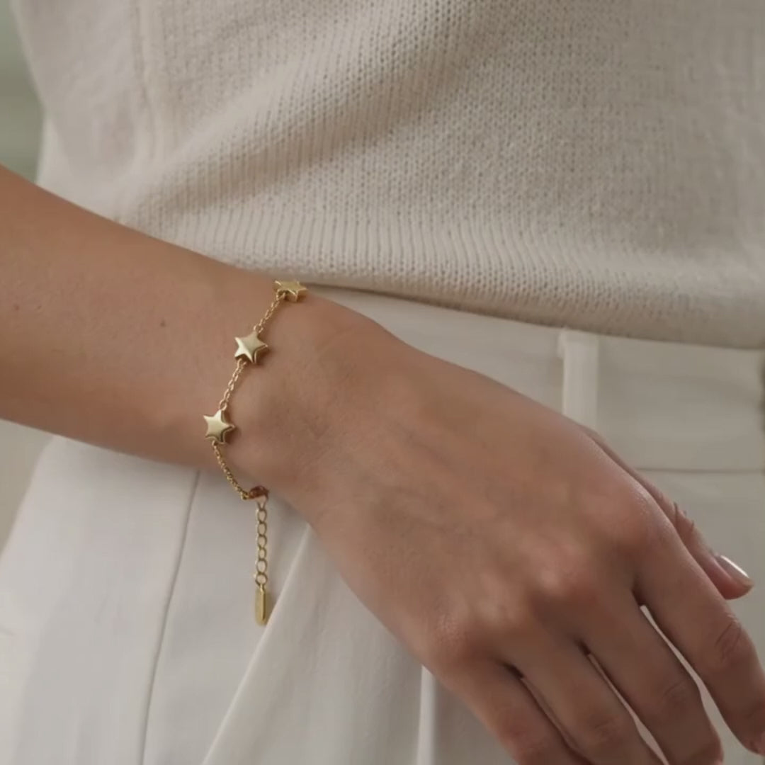Delicate Star Station Bracelet