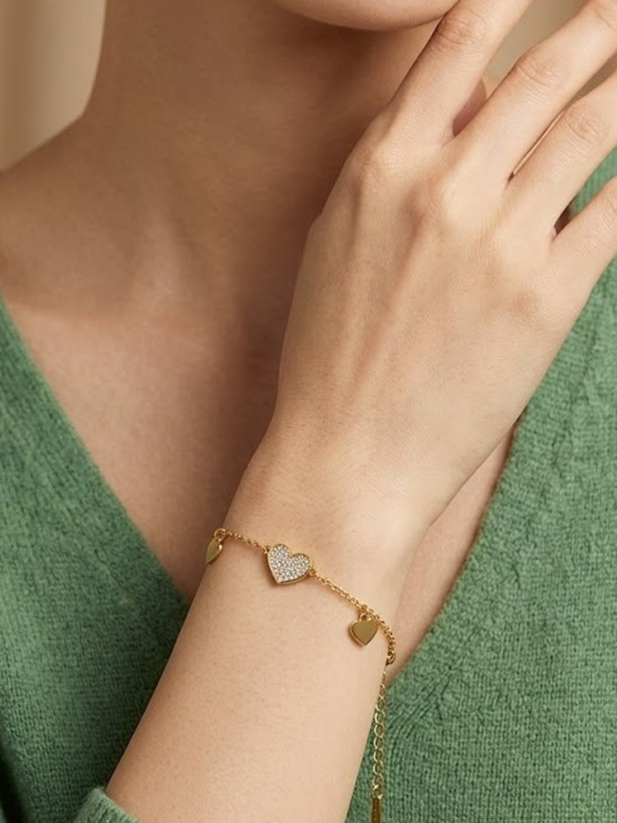 Minimal Heart Charm Bracelet