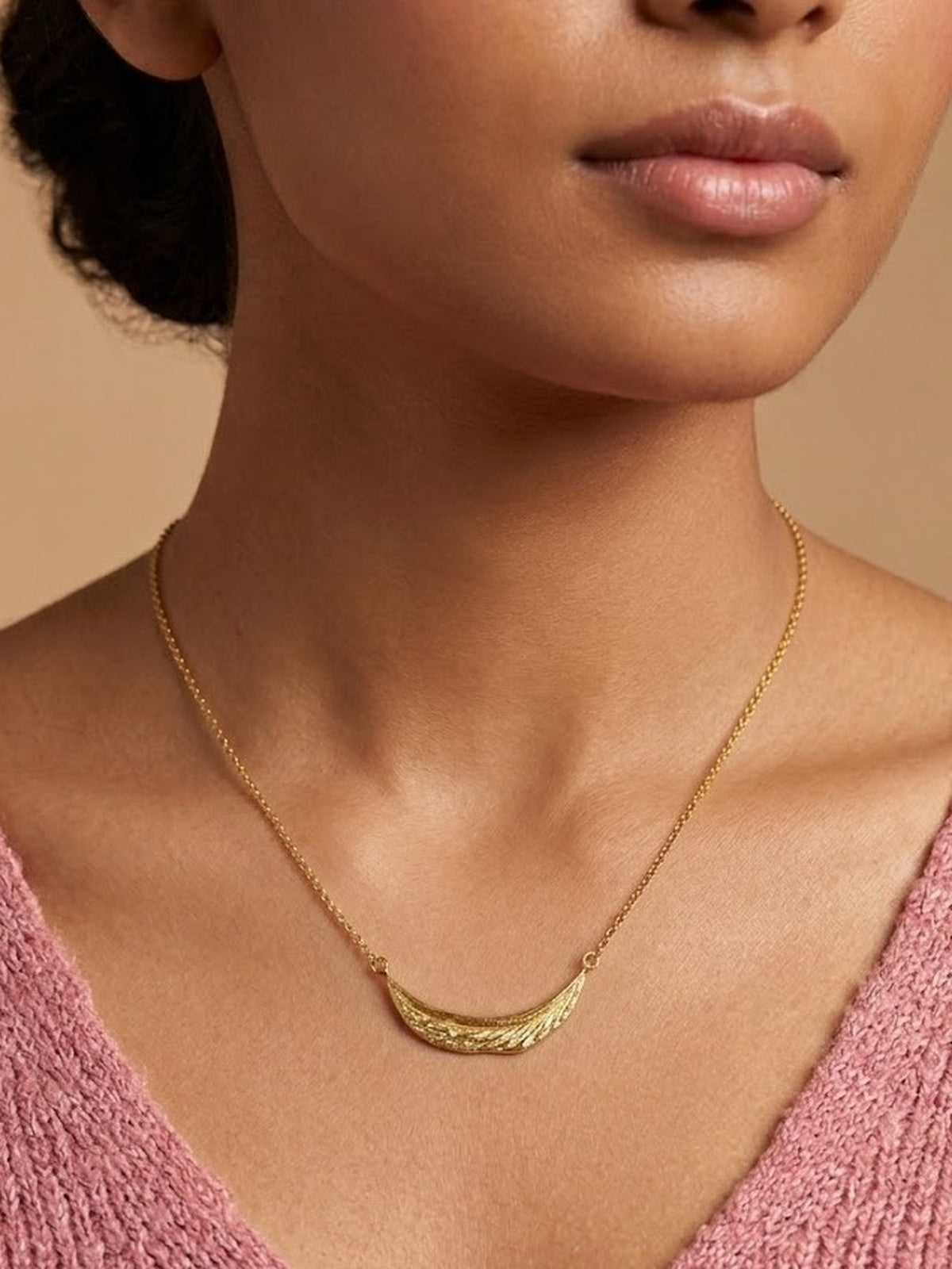 golden arc necklace